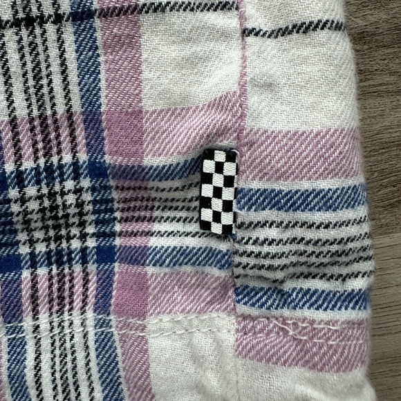 Vans Women’s Box Car Cropped Flannel Button Down Size XL - Picture 5 of 10